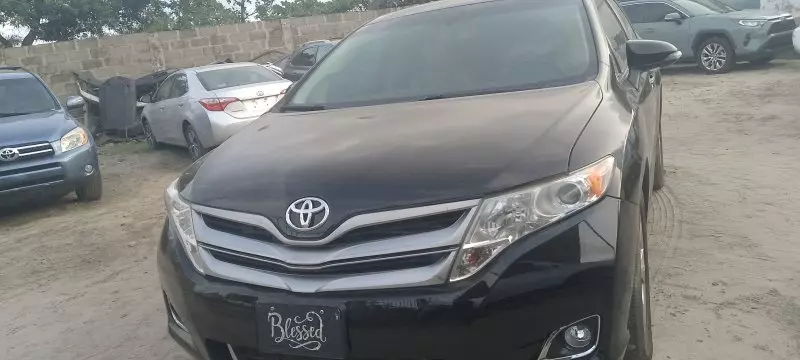 Toyota Venza   - 2015