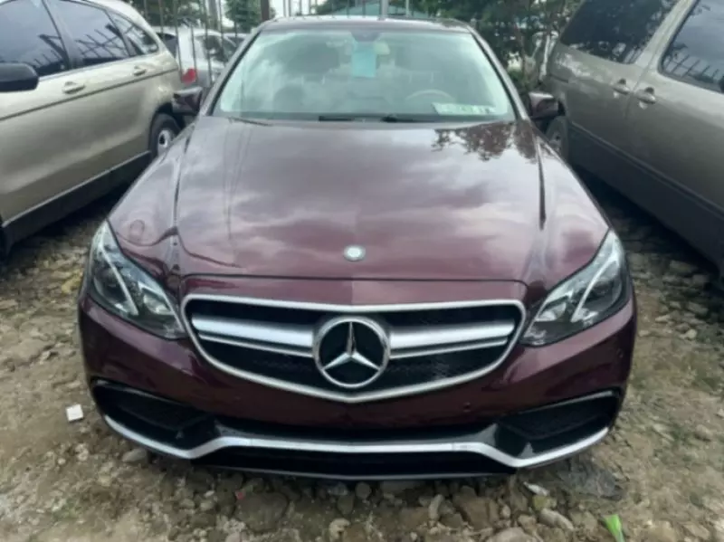 Mercedes-Benz E 350   - 2011