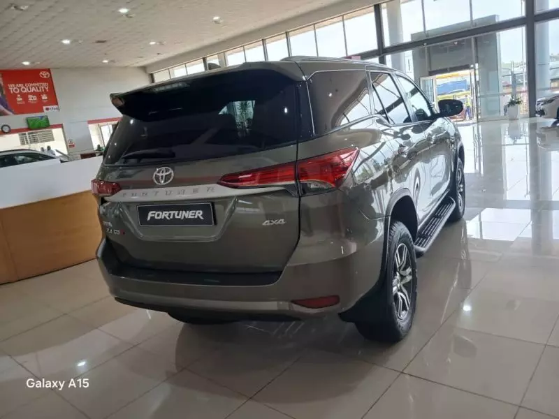 Toyota Fortuner   - 2023