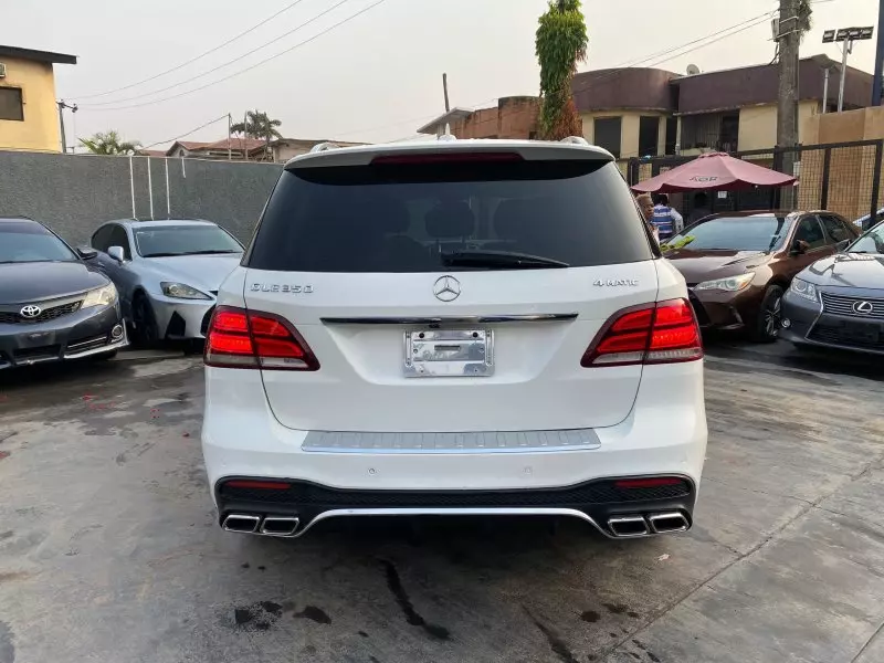 Mercedes-Benz ML 350   - 2013