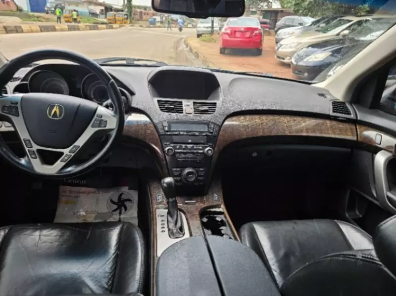 Acura MDX   - 2011