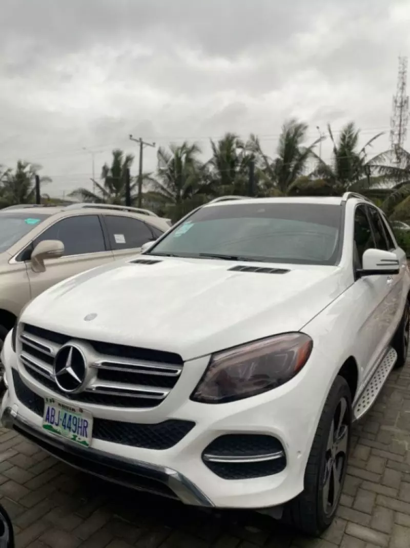 Mercedes-Benz GLE 350   - 2016