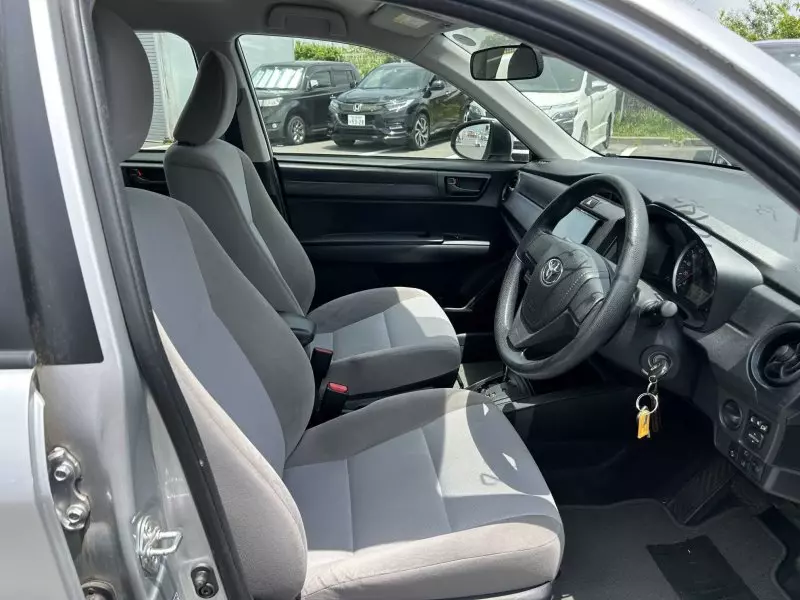 Toyota Axio    - 2016
