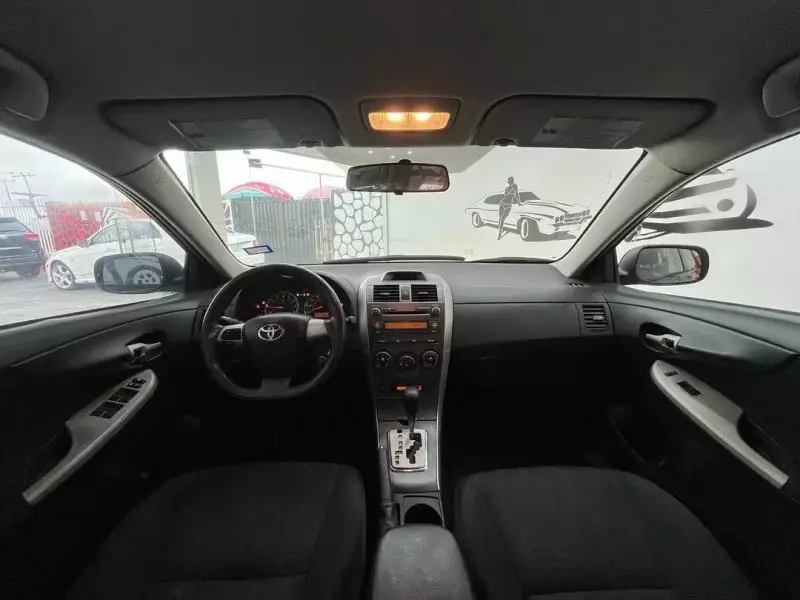 Toyota Corolla   - 2011
