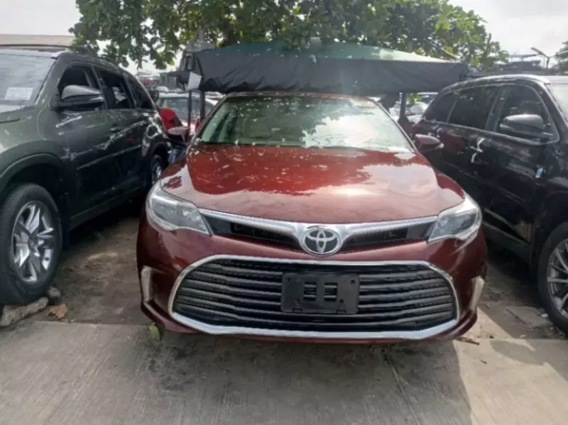 Toyota Avalon   - 2015