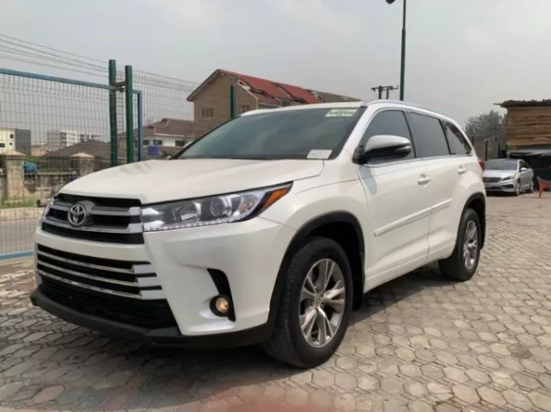 Toyota Highlander - 2015
