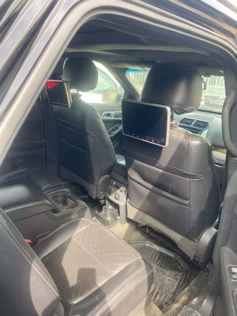 Ford Explorer   - 2012