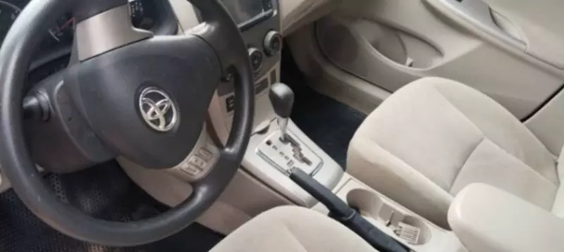 Toyota corolla   - 2013