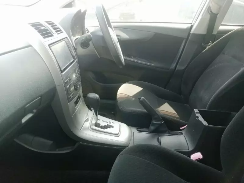 Toyota Fielder    - 2012