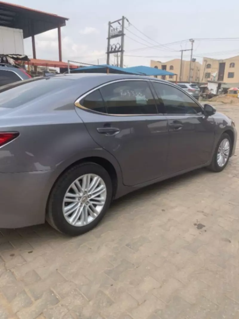 Lexus ES 350