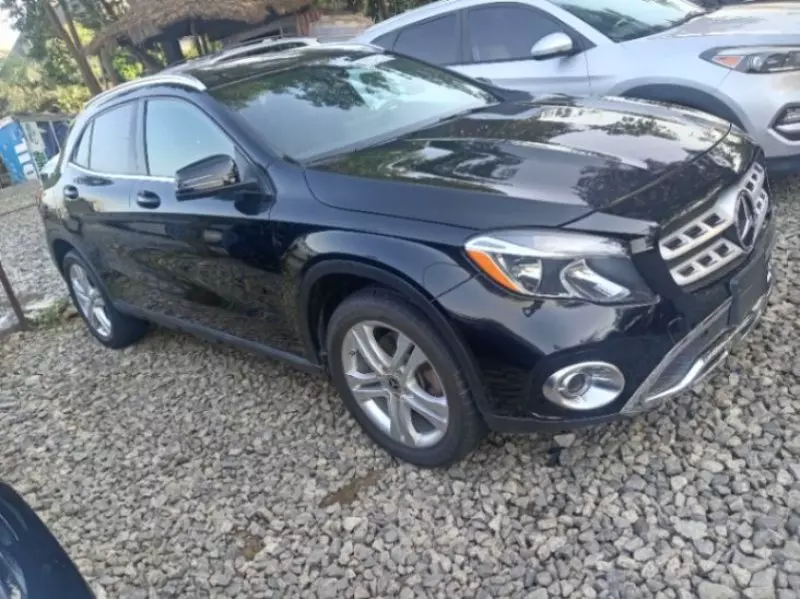 Mercedes-Benz GLA 250