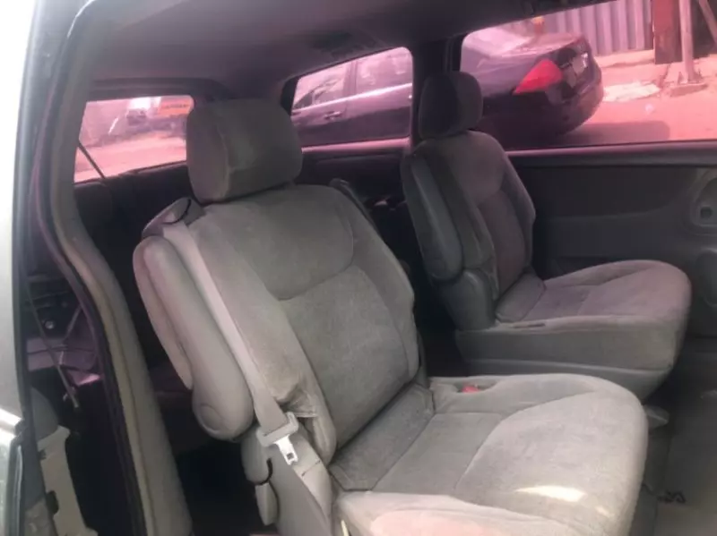 Toyota Sienna   - 2004