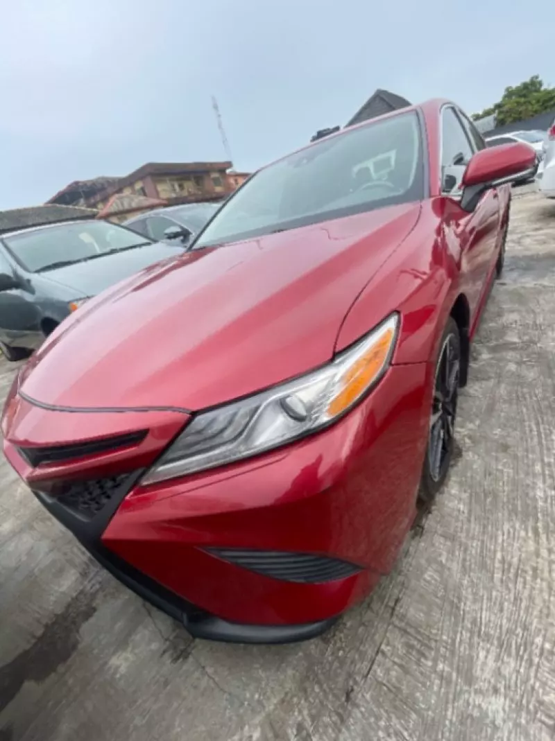 Toyota Camry   - 2019