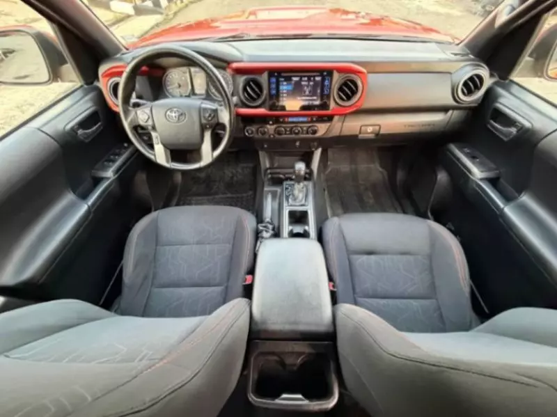 Toyota Tacoma   - 2016