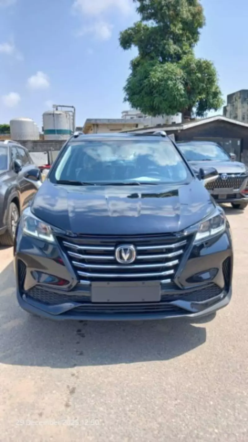 CHANGAN CS15 - 2025
