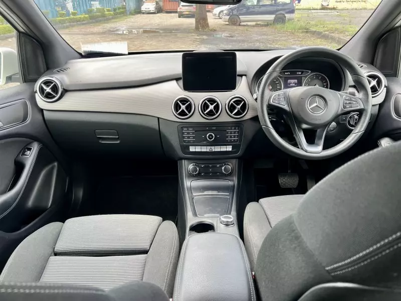 Mercedes-Benz B 180   - 2017