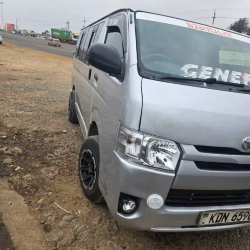 Toyota Hiace   - 2016