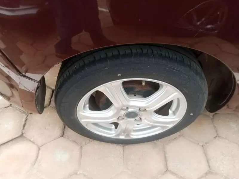 Toyota Passo Sette   - 2010