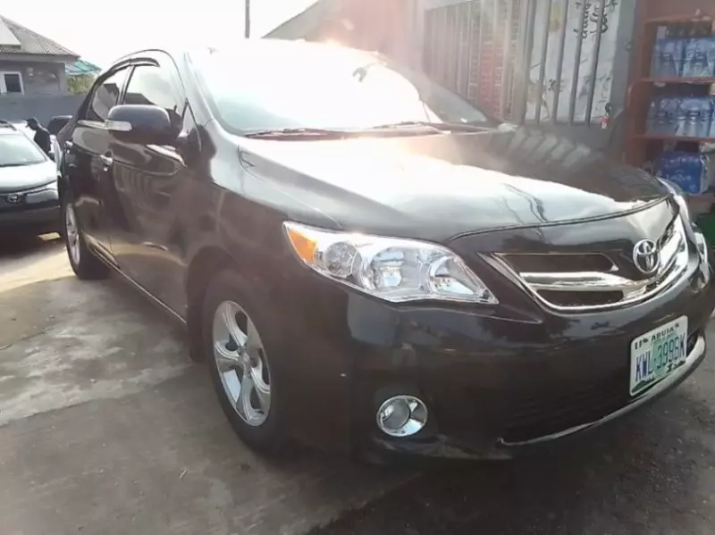 Toyota Corolla   - 2013
