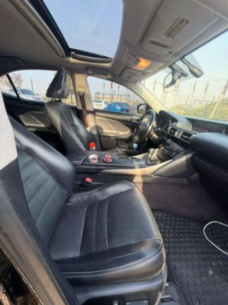 Lexus IS   - 2014
