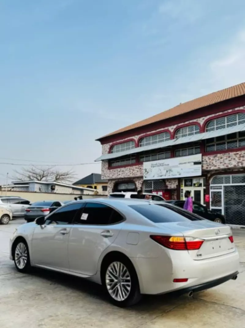 Lexus ES 350
