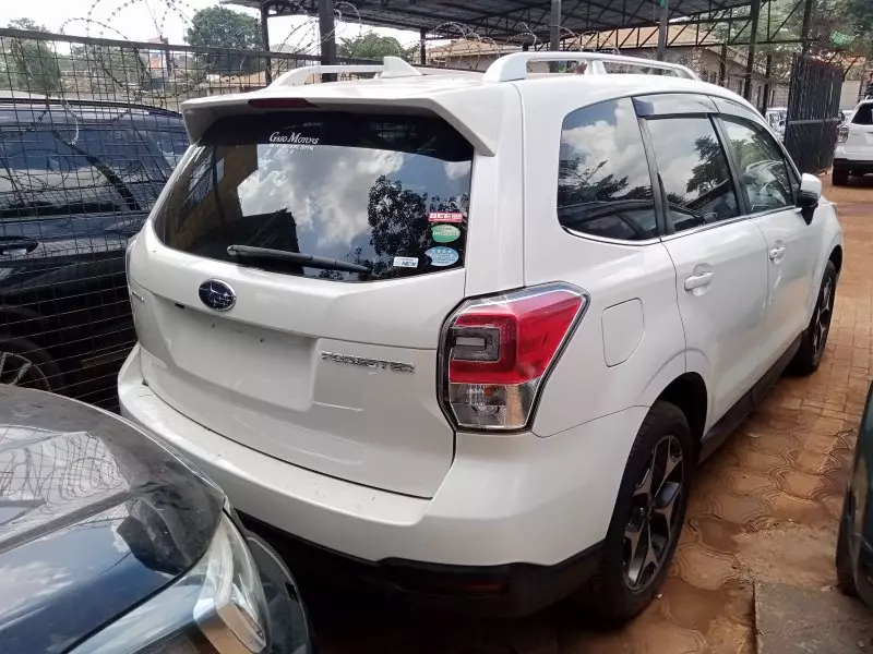 Subaru Forester   - 2015