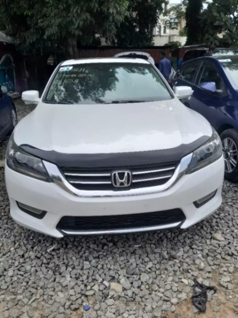Honda Accord   - 2013