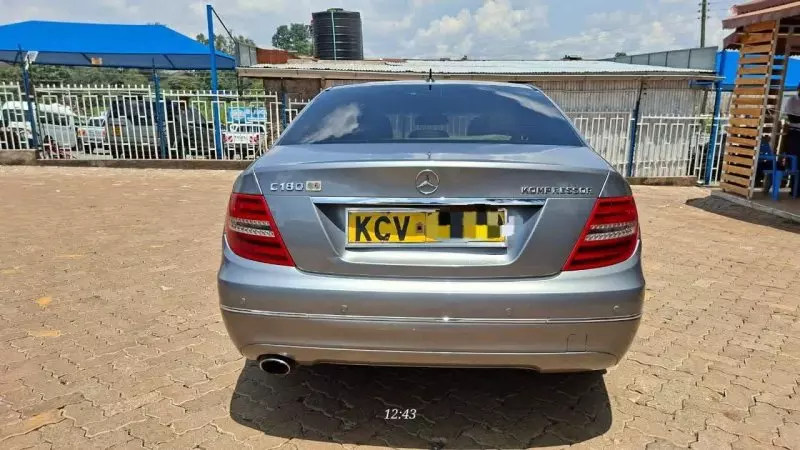 Mercedes-Benz C 180