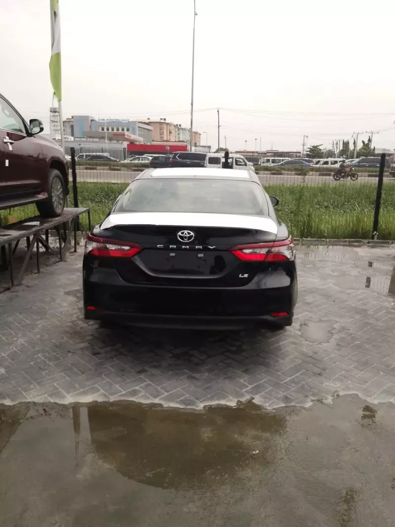 Toyota Camry   - 2023