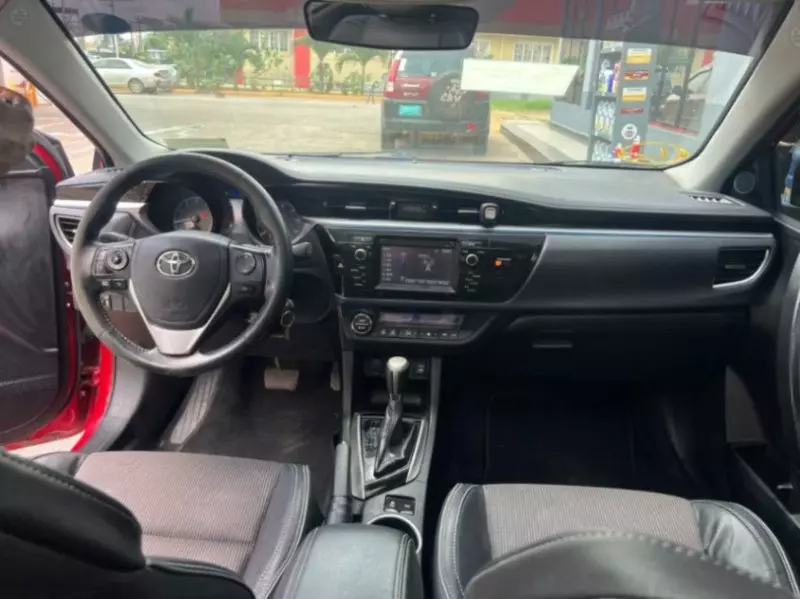 Toyota Corolla - 2015