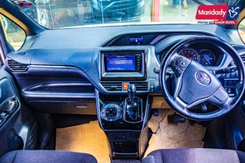 Toyota esquire   - 2018