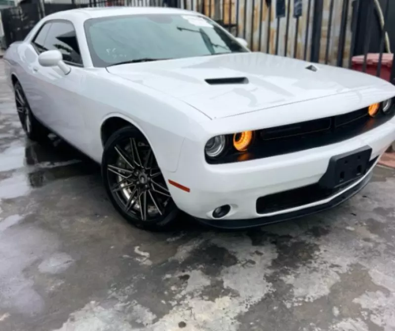Dodge Challenger   - 2018