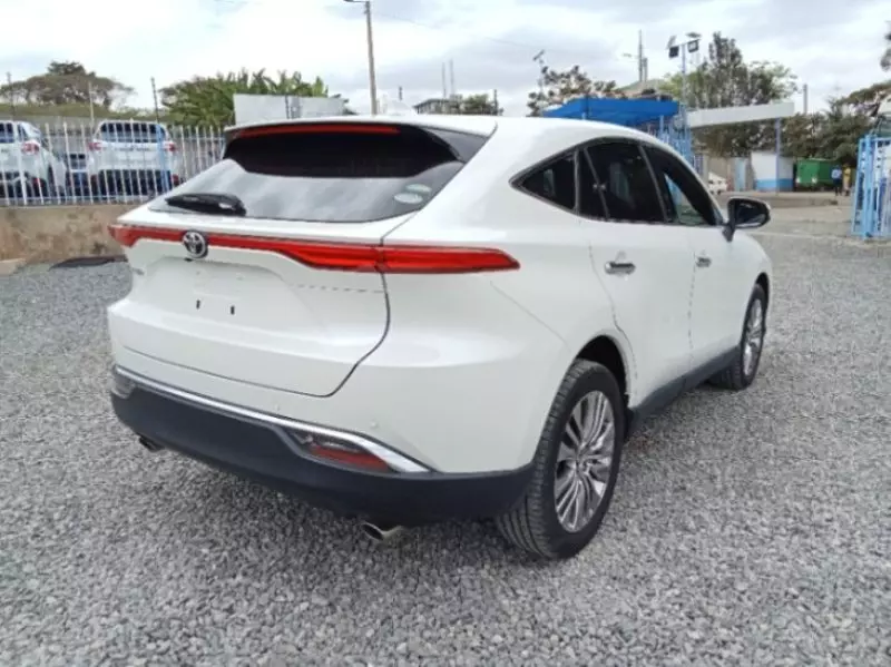 Toyota Harrier   - 2020