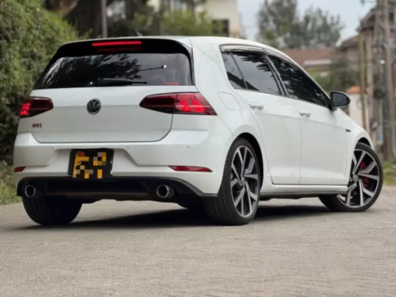 Volkswagen GTI   - 2018