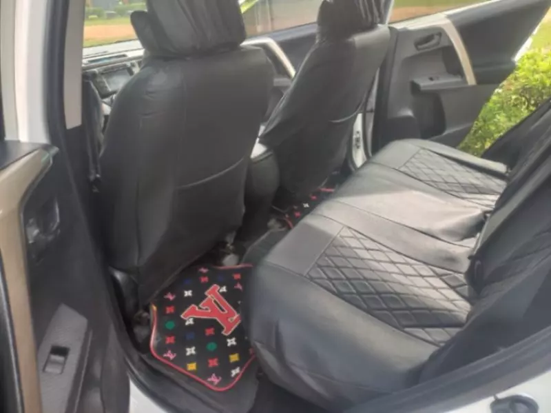 Toyota Rav4   - 2015