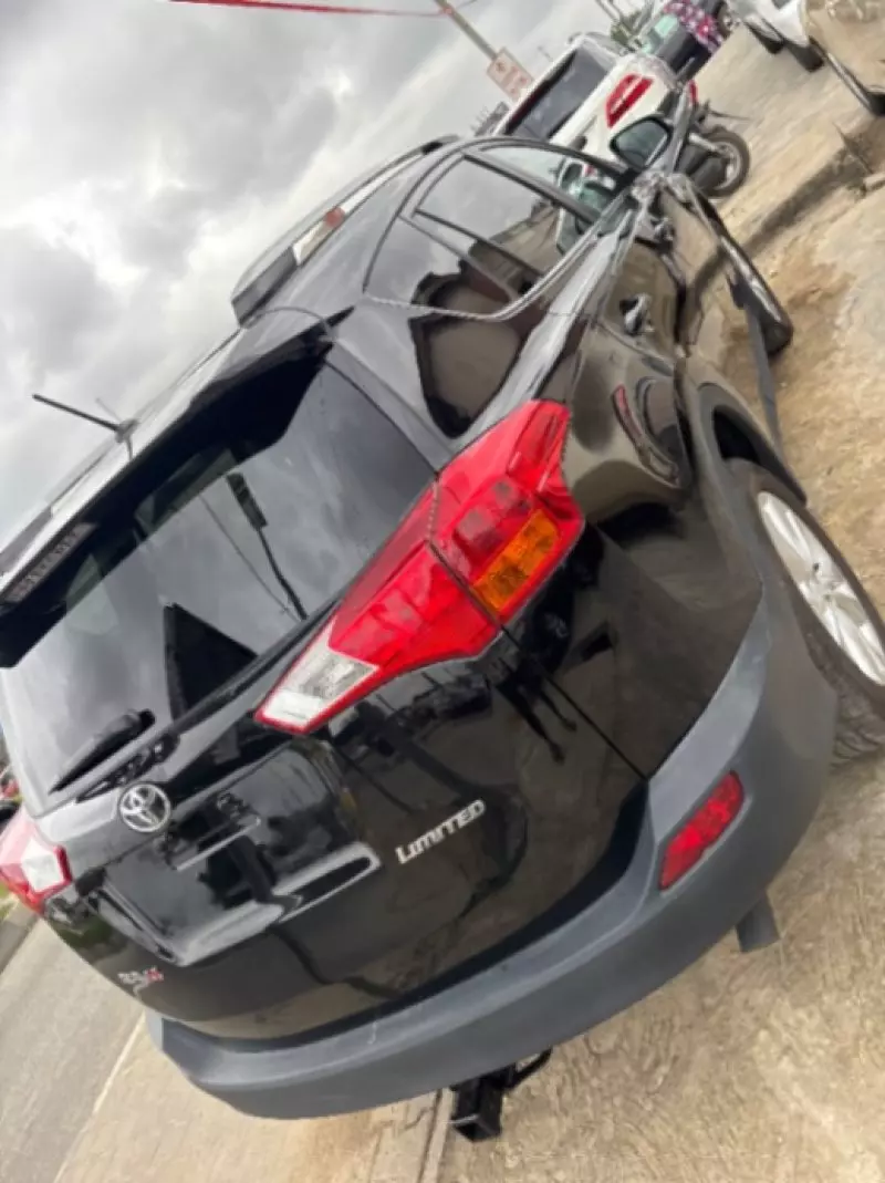 Toyota RAV 4   - 2013