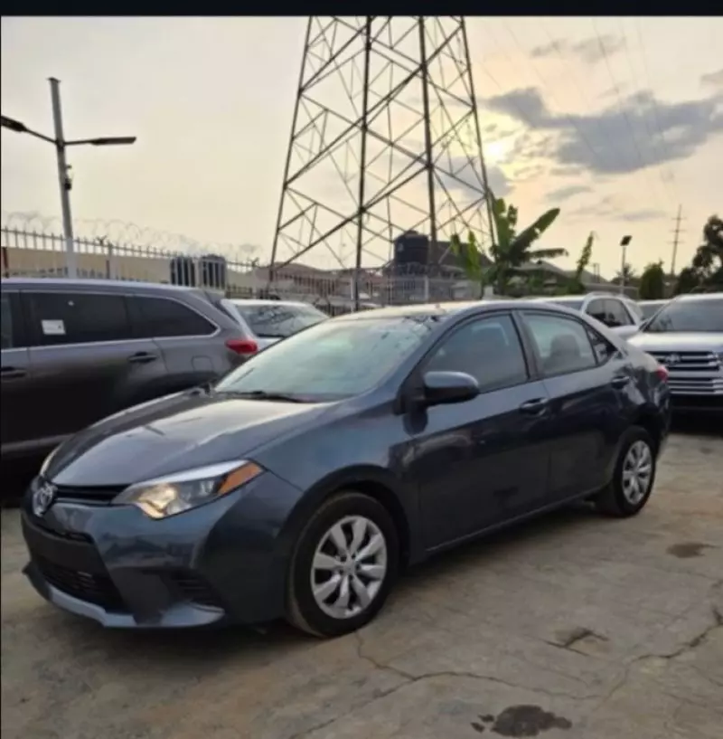 Toyota Corolla   - 2015