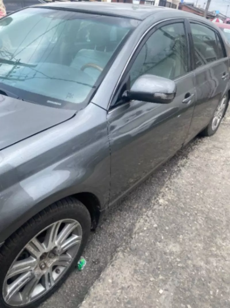 Toyota Avalon   - 2007