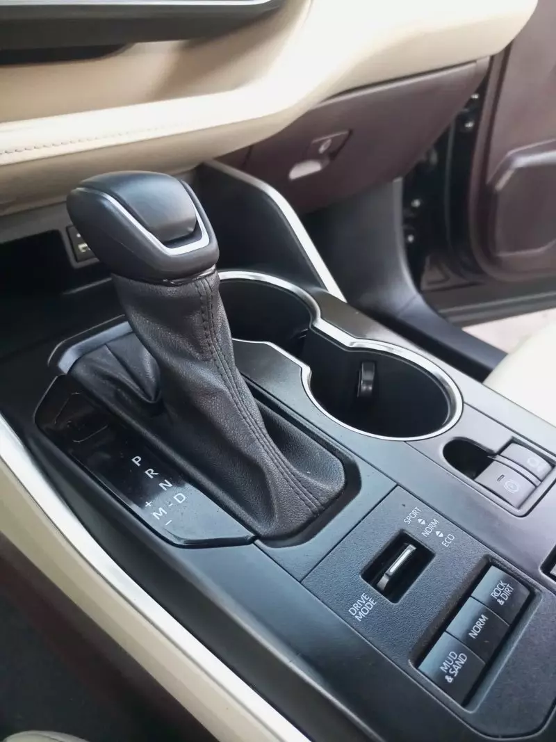 Toyota Highlander   - 2022