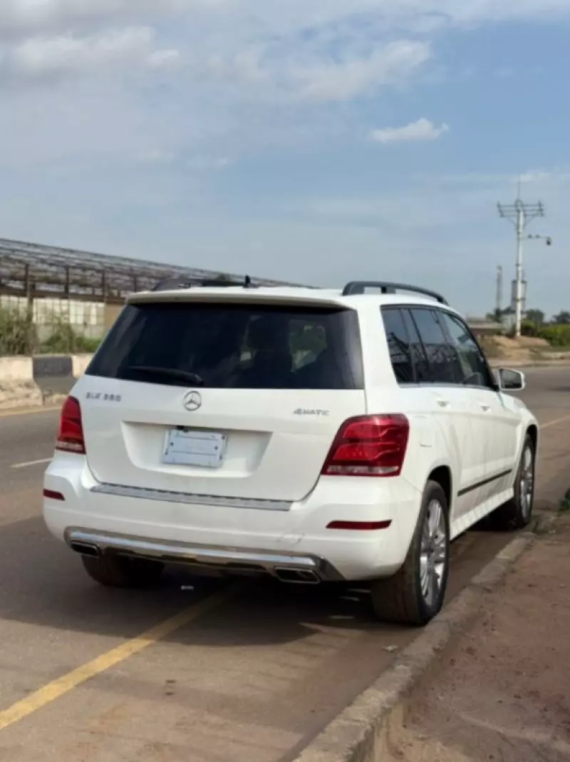 Mercedes-Benz GLK 350   - 2015