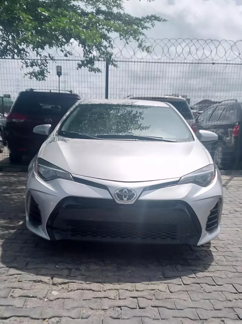 Toyota Corolla   - 2018
