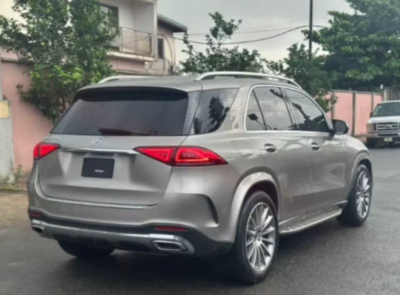 Mercedes-Benz GLE 350 - 2022