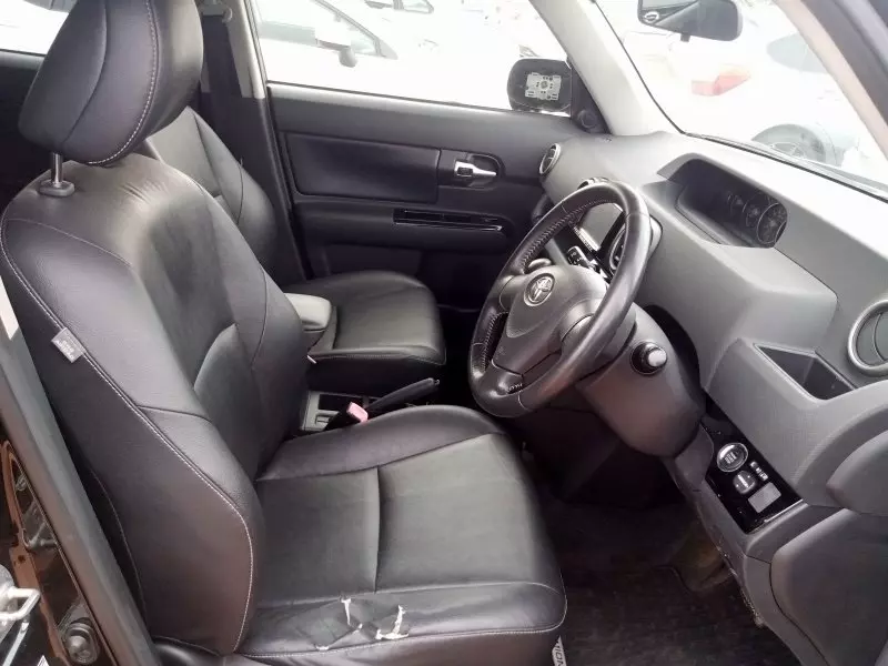 Toyota Rumion   - 2012