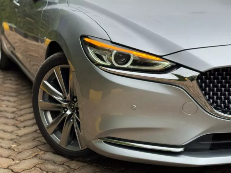 Mazda Atenza    - 2018