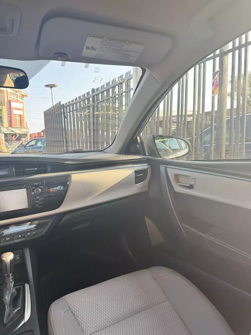 Toyota Corolla   - 2014