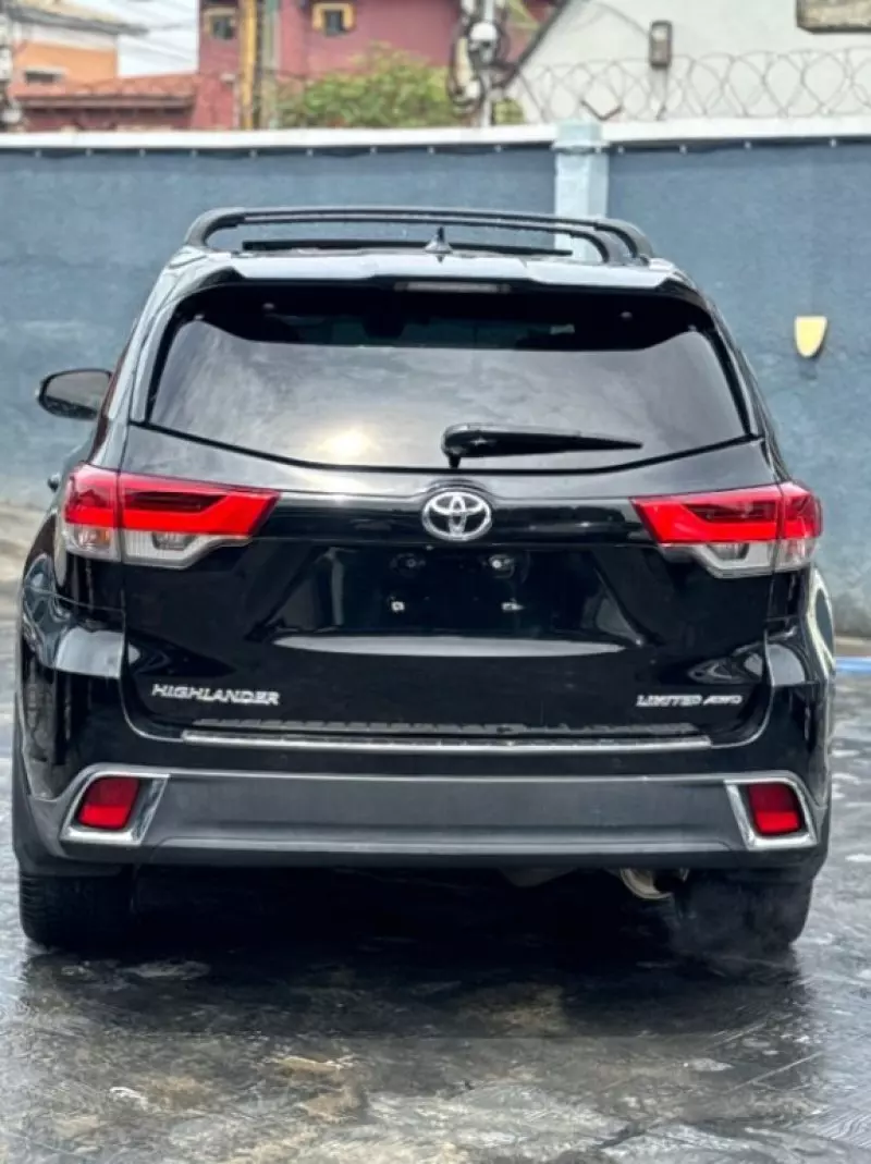 Toyota Highlander - 2017