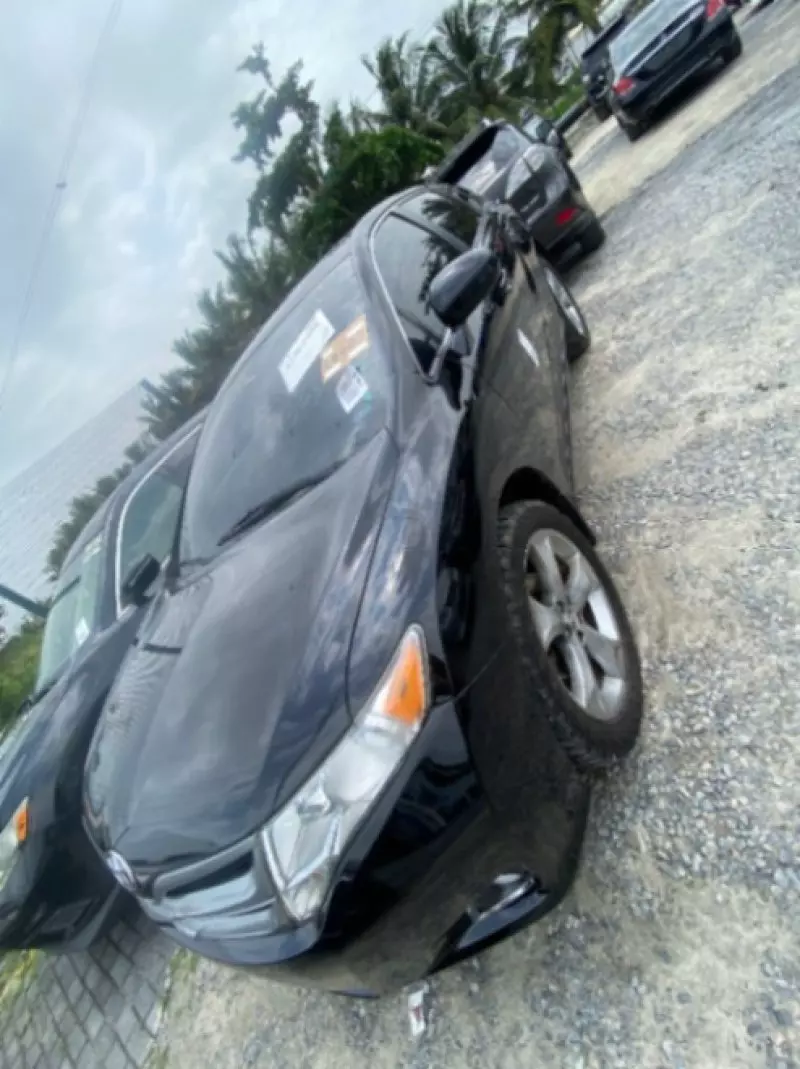 Toyota Venza   - 2013