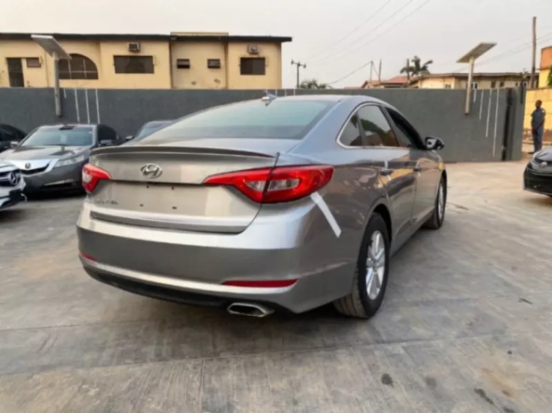Hyundai Sonata   - 2015