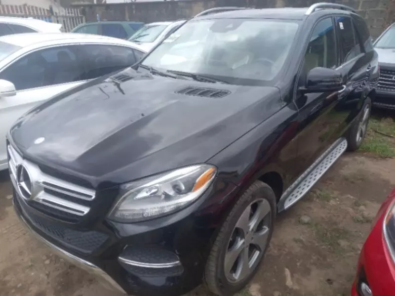 Mercedes-Benz GLE 350   - 2016