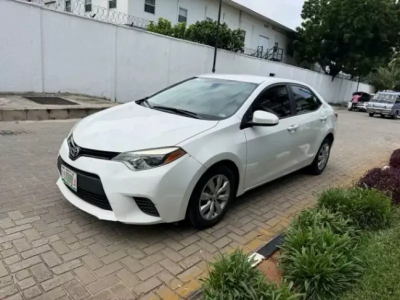 Toyota Corolla   - 2013